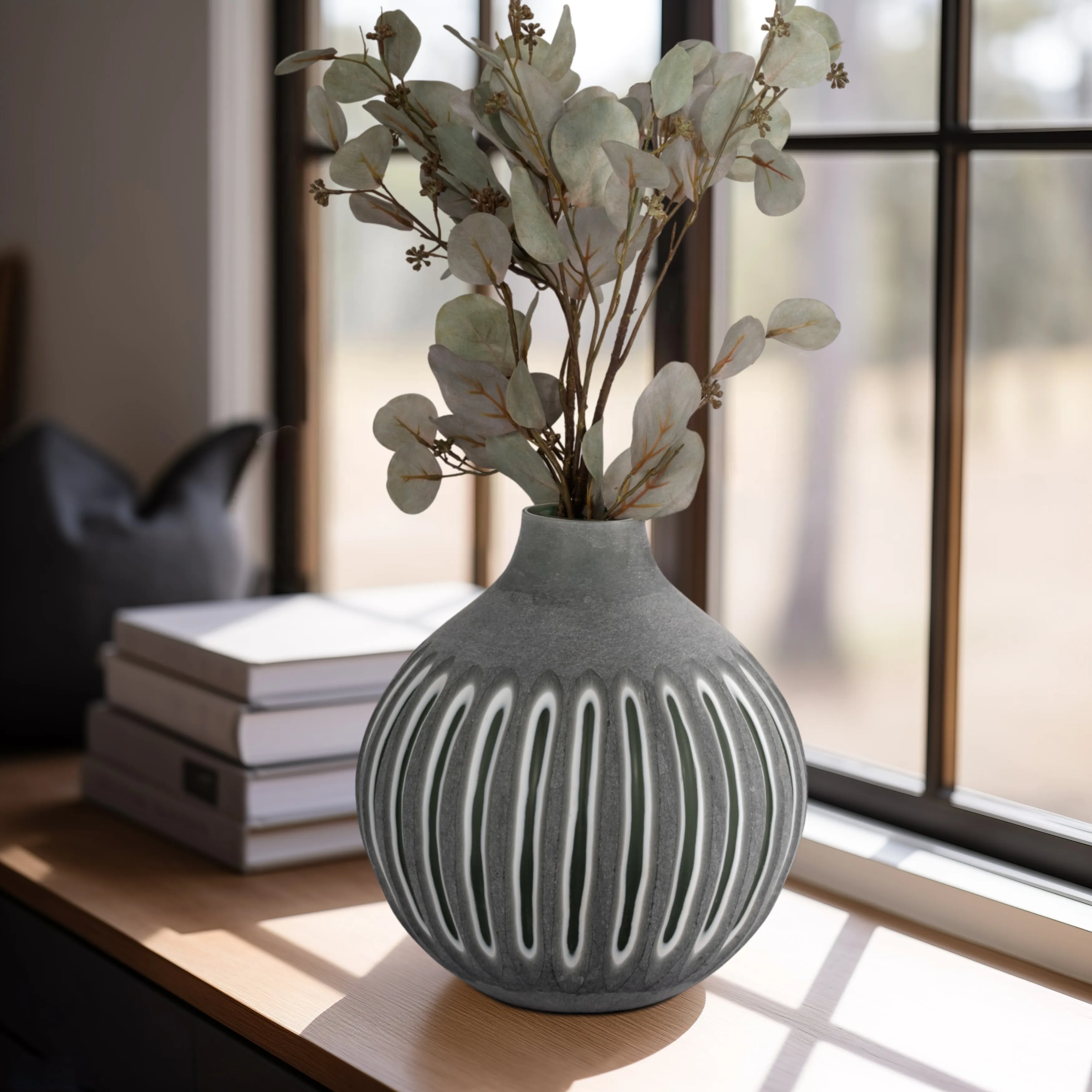 13" ABBOT MEDIUM GREEN GLASS VASE