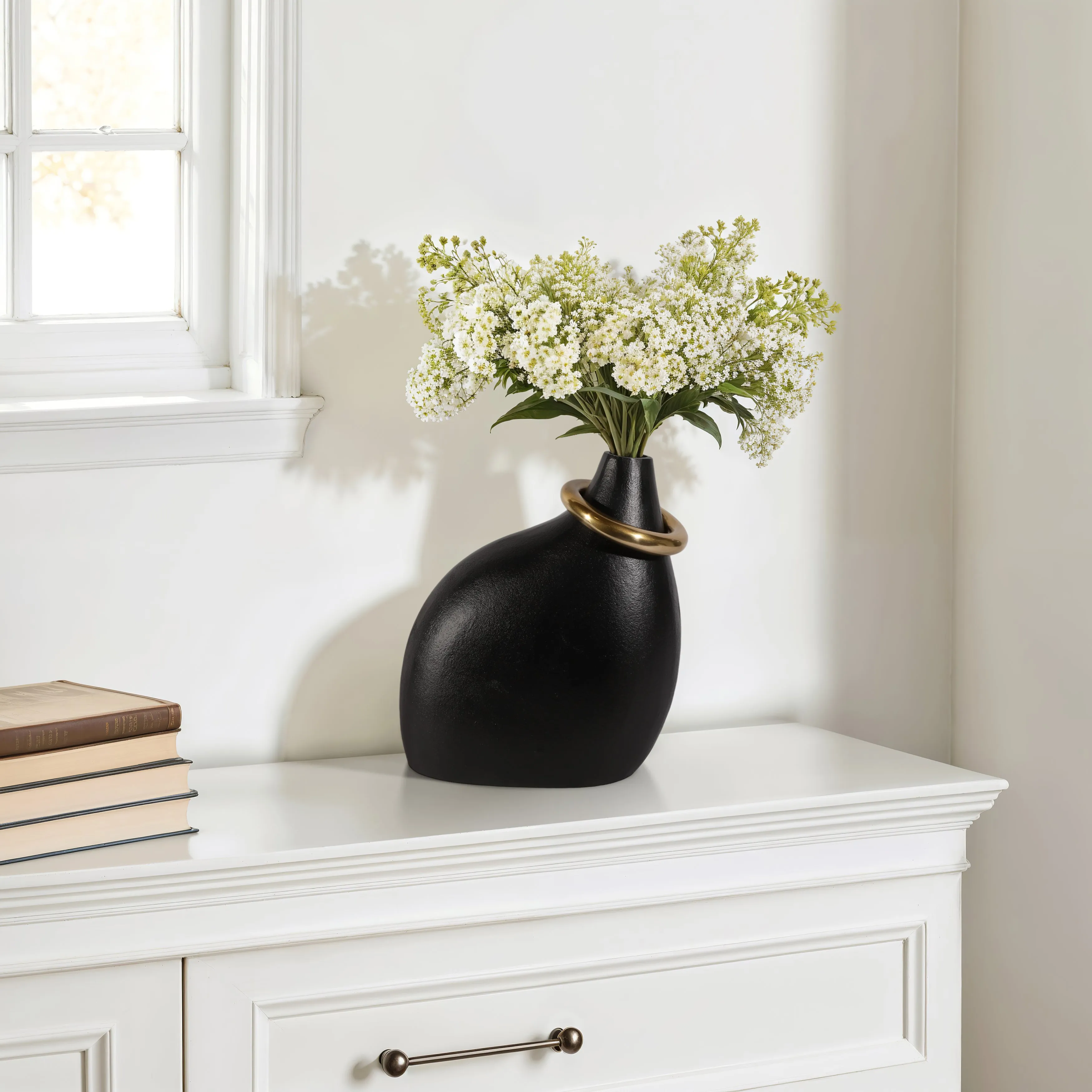 14" Rouen Small Black Vase With Ring