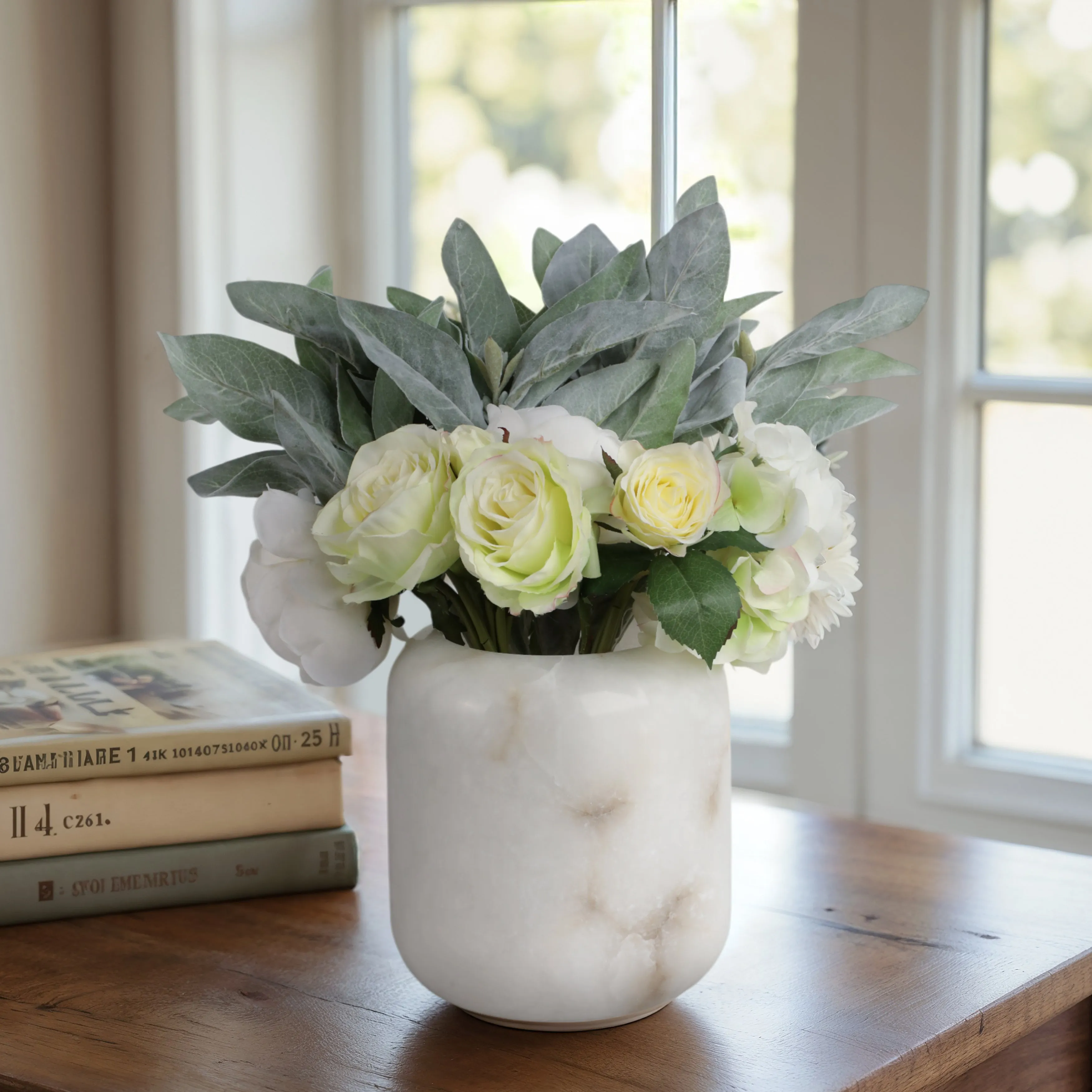 8" Dolce Alabaster Vase
