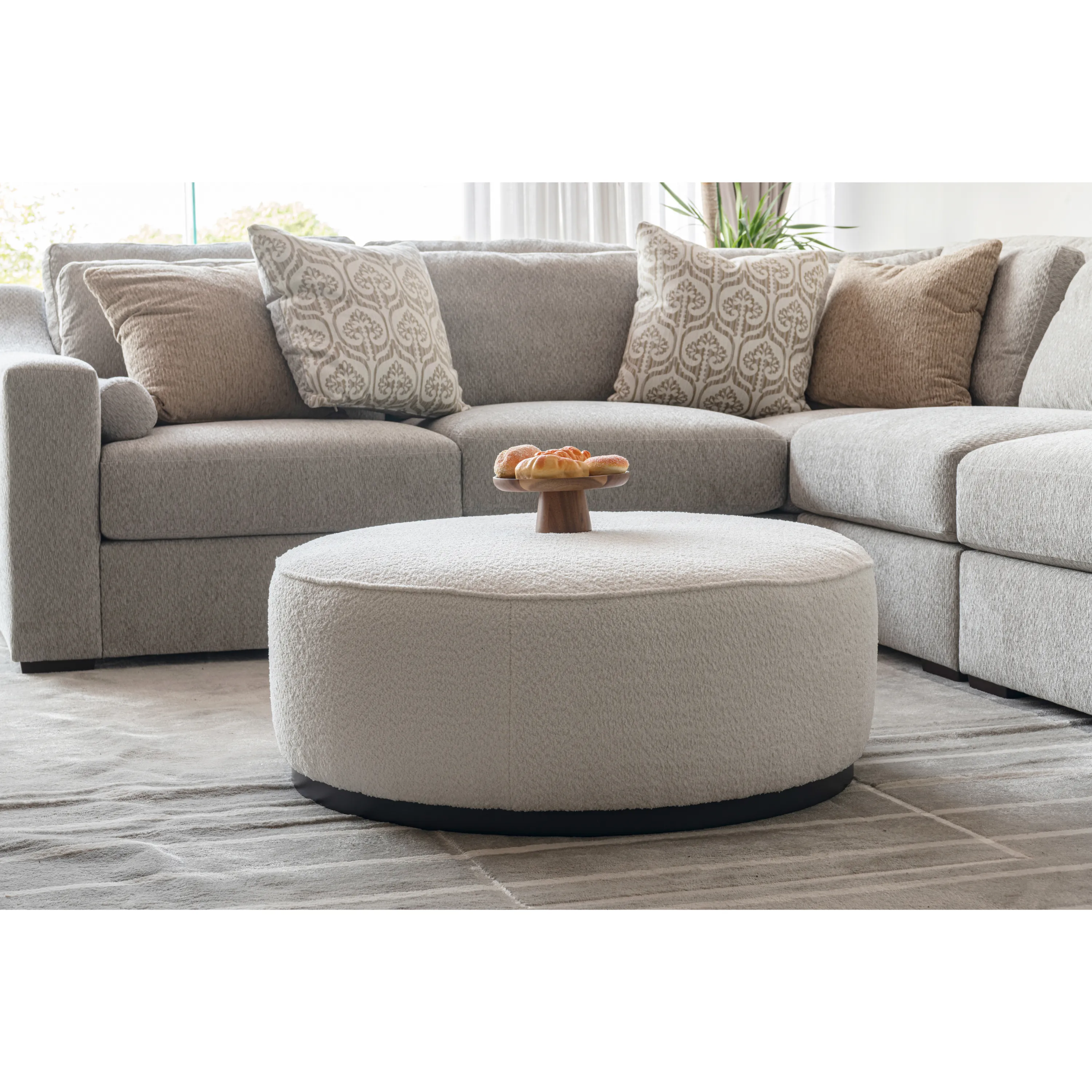 Beige Linen Ottoman W91xH36cm