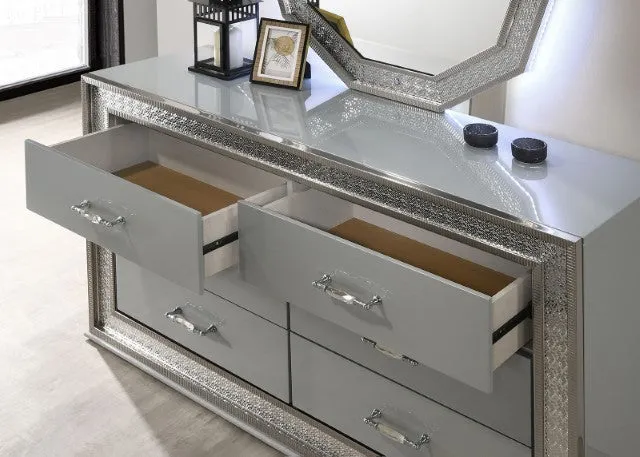 Cassiopeia Dresser