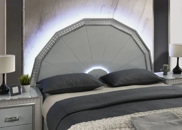Cassiopeia Queen Bed