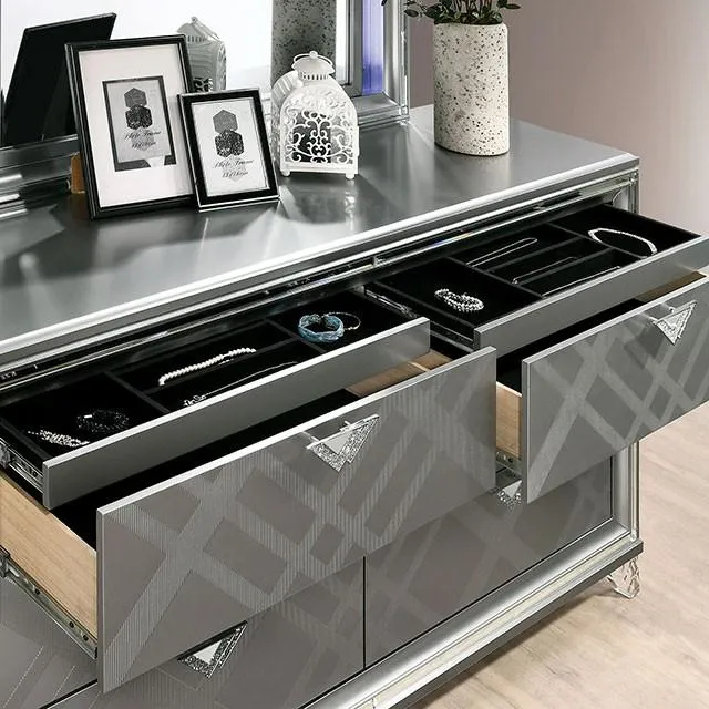 EMMELINE Dresser