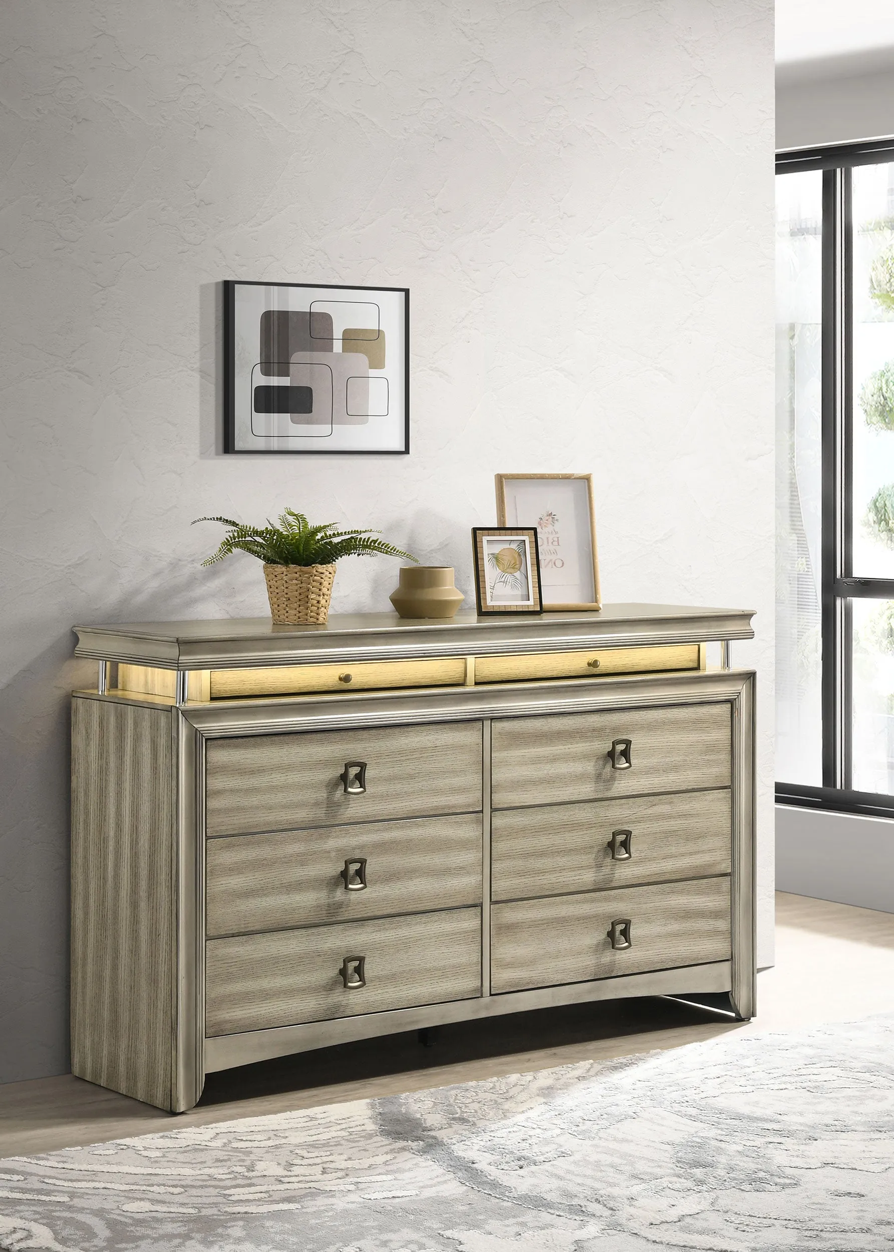 Giselle Dresser