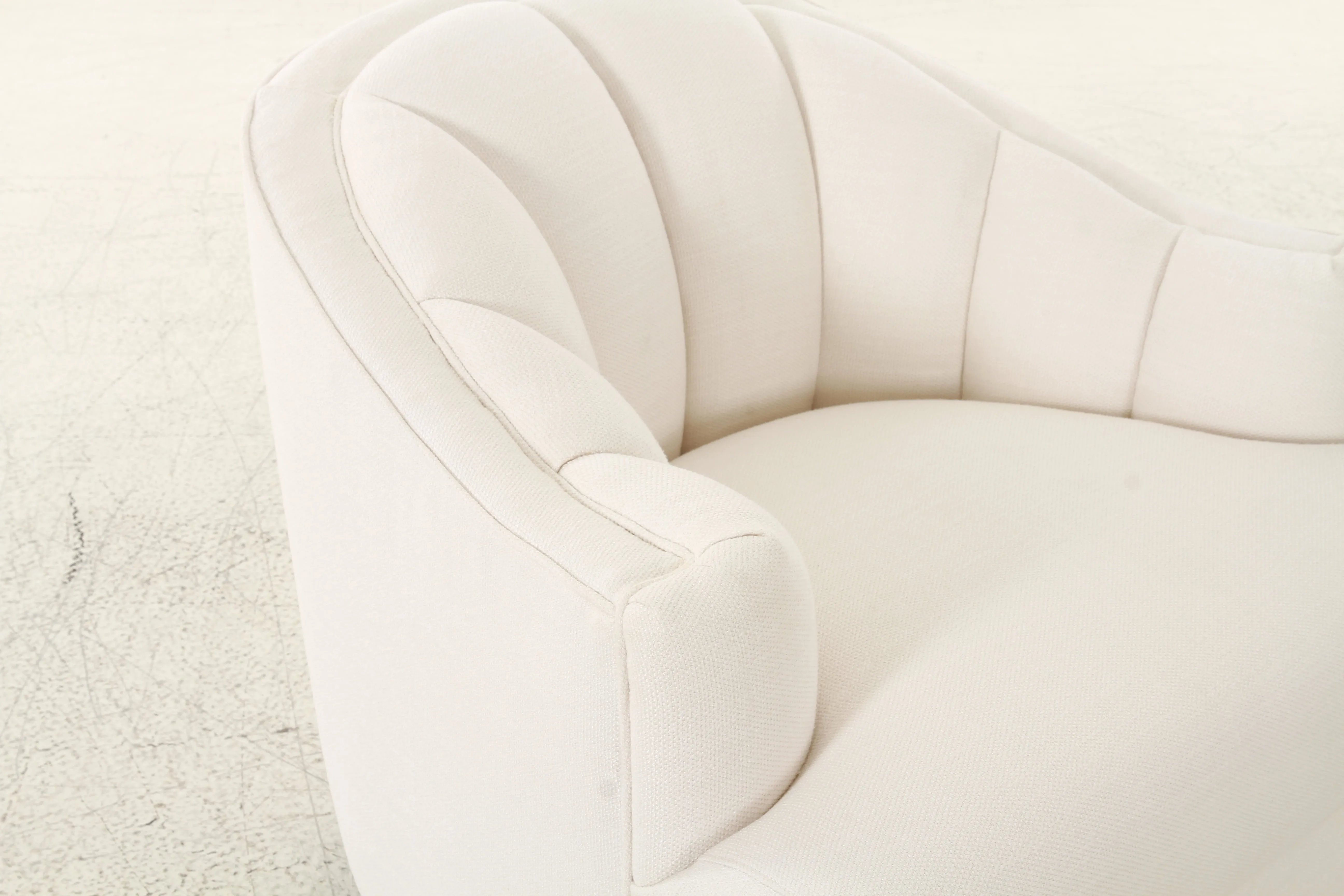 Polaris Velvet Chair