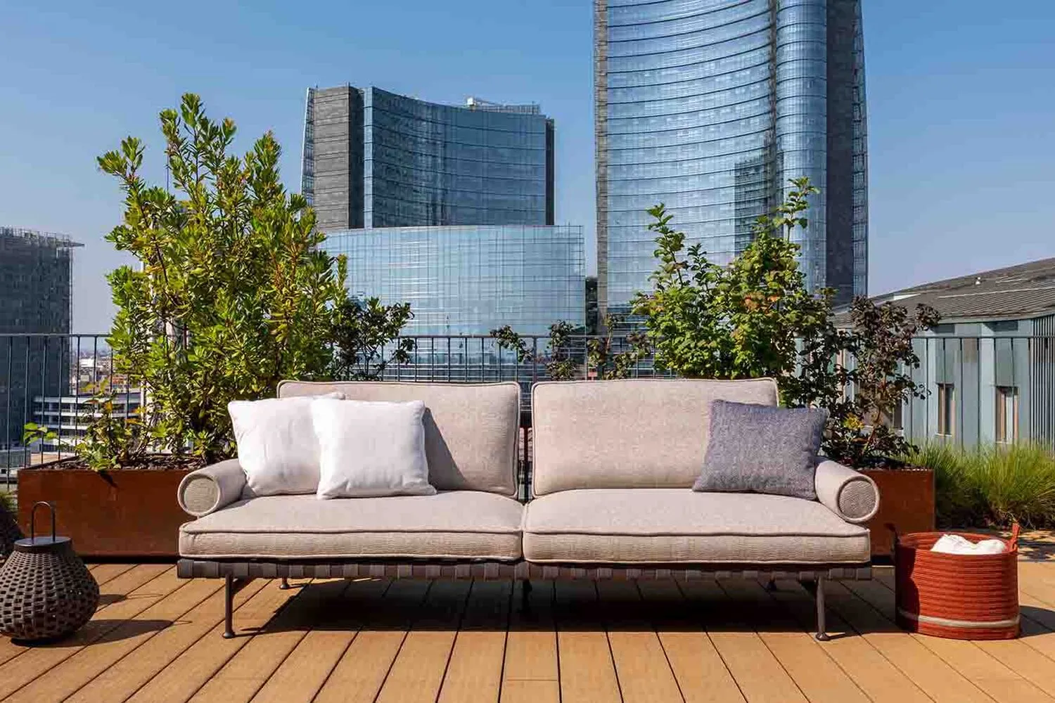 Souvenir D'Italie Large 2 Seater Sofa