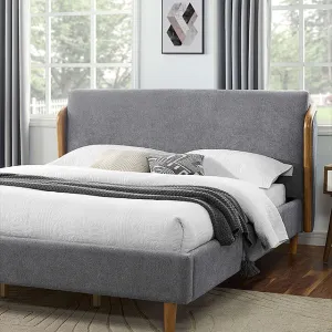 Ulstein Queen Bed